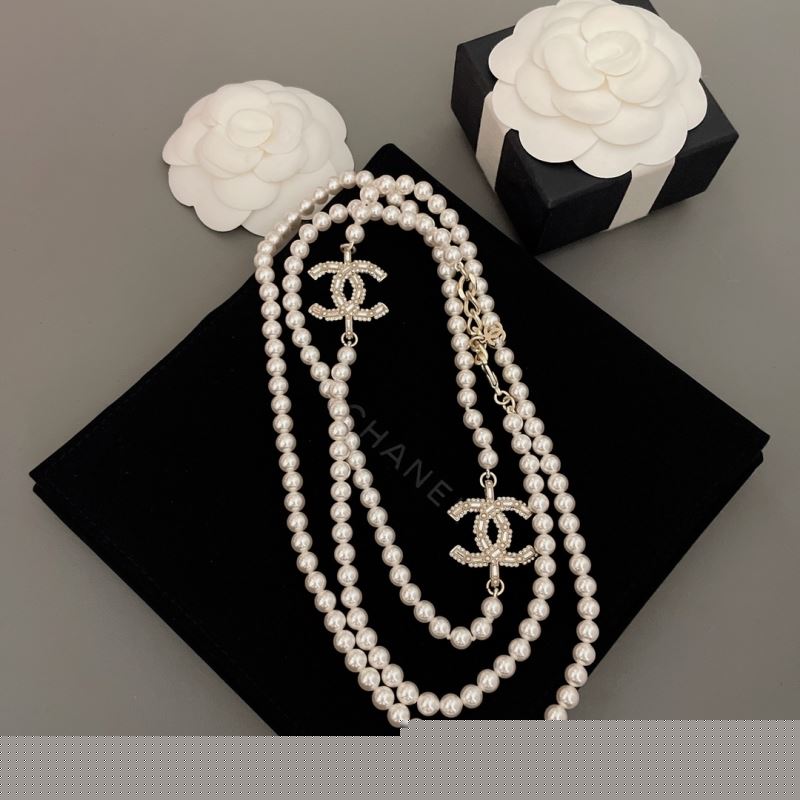 Ch*el brooches